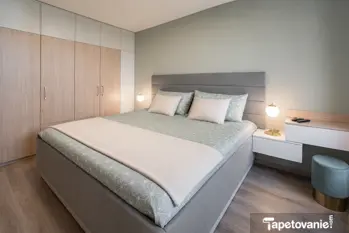 Šedá tapeta, geometrický vzor, lichoběžníky a trojuholníky, pospájané v rovine
